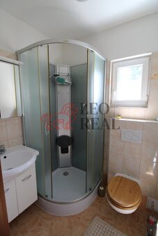Dolní Kounice, rodinný dům 4+kk,  3937m2, zahrada, bazén - 7