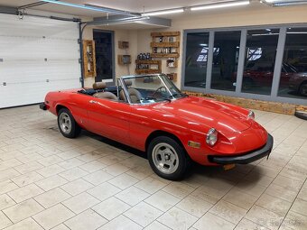 Alfa Romeo Spider - 7