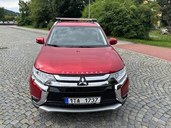 Mitsubishi Outlander 2.2 Di-D 110kw 4x4 1.Majitel - 7