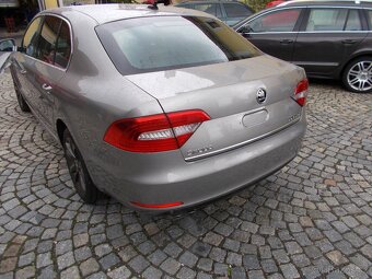 skoda superb 2 fac.2.0tdi veskere nd.kod barvy 9202 - 7