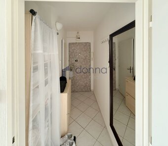 Pronájem bytu 2+kk/L, 41,5 m2, 6. nadzemní podlaží, ul. Nekv - 7