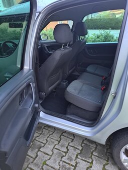 Škoda Roomster 1,4 16v, 63kw, 2014 koupeno nové v ČR - 7