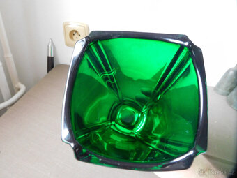 ZAJÍMAVÁ VÁZA - HUTNÍ SKLO - 7