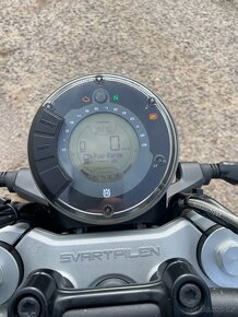 Husqvarna Svartpilen 401 - 7