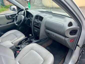 Hyundai Santa Fe, 2.4i 107kW Klima.Kůže.Kamera - 7