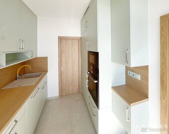 Prodej kompletně zrekonstruovaného bytu 3+1, 67 m2 - Brno -  - 7