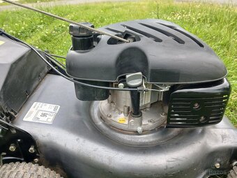 benzinova sekacka MTD s kosem - 7