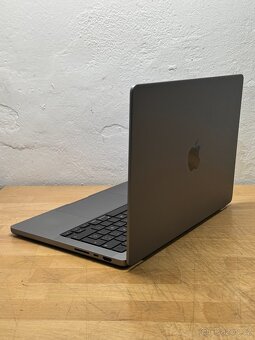 MacBook Pro 14” M1 Pro 2021 CTO/16GB RAM/512GB SSD/Záruka - 7
