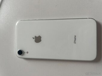 Apple iPhone xr - 7
