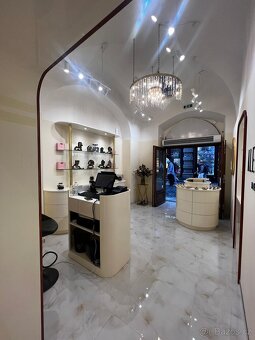 Luxusní lakovaný nábytek - 7