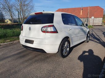 Vw Golf 1.6 MPI nová stk - 7