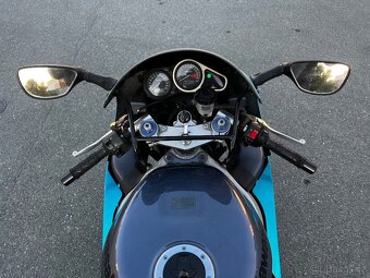 Kawasaki ZX6R - 7