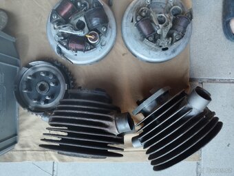 Díly ČZ 125T, motor, hlavy, zapalování... - 7