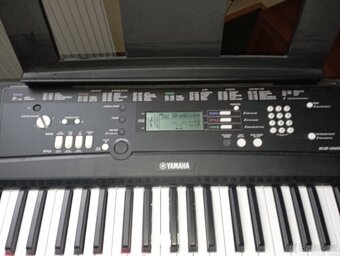 Prodám zcela nové klávesy YAMAHA se stojanem a židlí. - 7