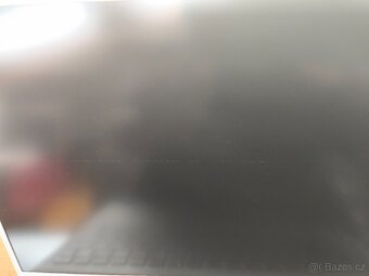 Dell Inspiron 15 (5502) Silver kovový - 7