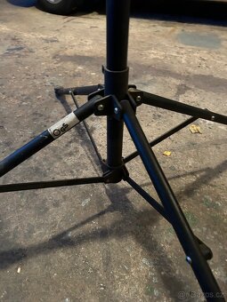 Montážní stojan na opravu kol - 7