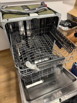 Prodám myčku AEG Mastery FSB52637P - 7