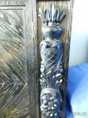 Starožitný nábytek - 7