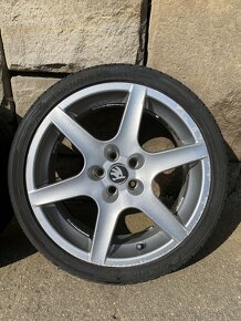 ALU kola (bez pneu) r17 5x100 ET35 - 7