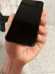 iPhone SE 2020 64GB Černý - 7