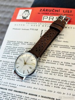 Československé mechanické vintage retro hodinky PRIM Datum - 7