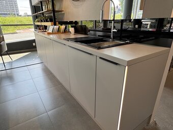 Designová kuchyně NOBILIA z expozice - 7