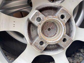 Alu kola R15 - 7