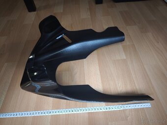 Klín/spoiler pod motor. - 7