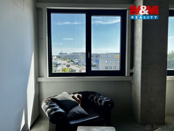 Pronájem multifunkčního objektu, 829 m², Nupaky ul. Komerční - 7