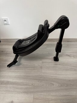 Autosedačka Kiddy evoluna i-Size včetně isofix báze - 7