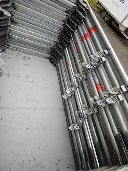 Prodám lešení Layher blitz 109, široké rámy na 3 podlahy - 7