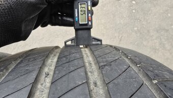 Letní pneu 235/45/18 Michelin - 7