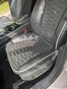 Ford Mondeo kombi Vignale 2.0 4x4 TDCi 132 kW r.v. 2018 - 7