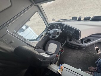 Ford F-MAX - 7
