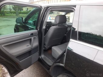 Volkswagen Touareg 3.0 TDI naj.167800km Serviska - 7