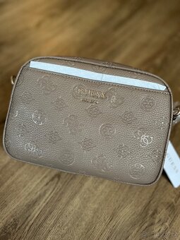 Kabelka Guess- nova - 7