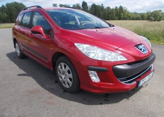 Peugeot 308 1,4 70kw 1 MAJ 91 000KM benzín manuál 70 kw - 7