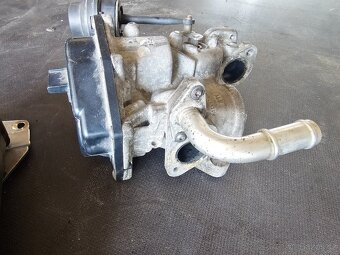 Vw t5.1 egr ventil VALEO - 7