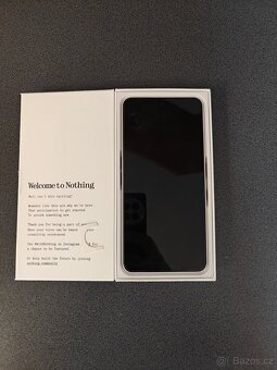 Nothing Phone 3a 12GB/256GB White - 7