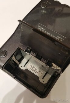 Sony DAT rekorder - walkman vcetne prislusenstvi - 7