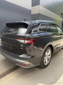 Škoda Enyaq IV80 154kw loft full asist top stav - 7