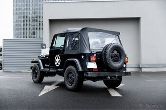 Jeep Wrangler YJ - 7