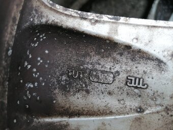 Alu kola s pneu 225/55 R17 - 7