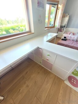 Nábytek dětský pokoj, stoly, skříně - 7