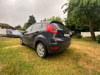 Ford Fiesta - 7