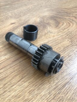 Prodám náhradní díly na motocykl ČZ 125 T a ČZ 125 B - 7