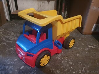 Sada dětských plastových vozítek + houpačka - 7