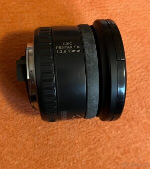 Prodám fotoaparáty Pentax, objektivy + další příslušenství - 7