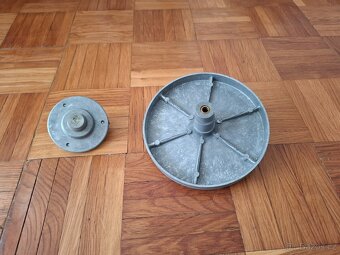 Talíř a ložisko na gramofon tesla nc440, nc 450 - 7