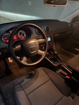 Audi A3 Sportback 1.6 MPI 75 kW, černá metalíza - 7